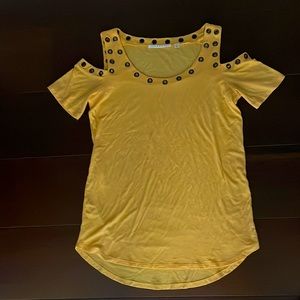 Cyrus Cold shoulder long tunic